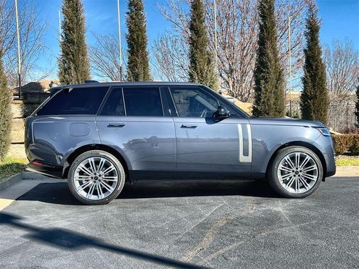 2026 Land Rover Range Rover P400 SE