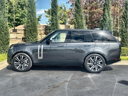 2023 Land Rover Range Rover P530 SE