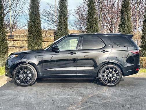 2026 Land Rover Discovery Tempest Edition