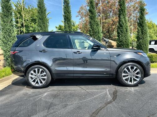 2025 Land Rover Discovery P360 Dynamic SE
