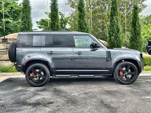 2025 Land Rover Defender P400 X