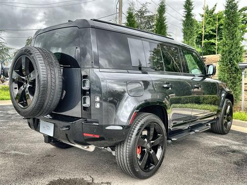 2025 Land Rover Defender P400 X