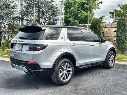 Hakuba Silver 2026 Land Rover Discovery Sport LANDMARK