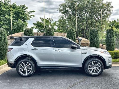 Hakuba Silver 2026 Land Rover Discovery Sport LANDMARK
