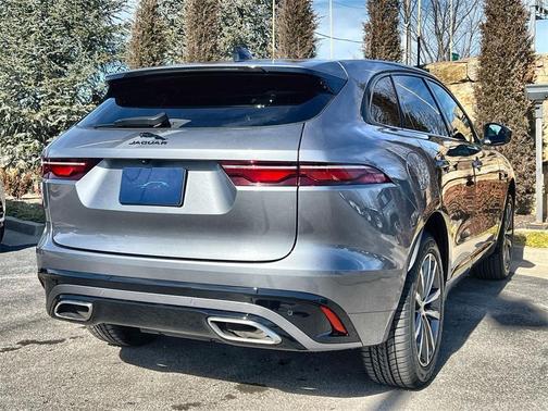 2025 Jaguar F-PACE P400 R-Dynamic S