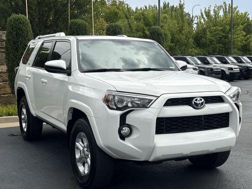 Super White 2017 Toyota 4Runner SR5
