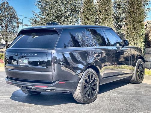 2026 Land Rover Range Rover P400 SE