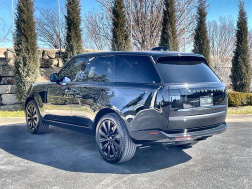 2026 Land Rover Range Rover P400 SE