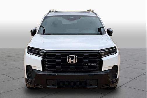 Platinum White Pearl 2026 Honda Pilot Black Edition