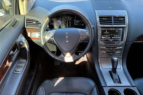 2015 Lincoln MKX Base