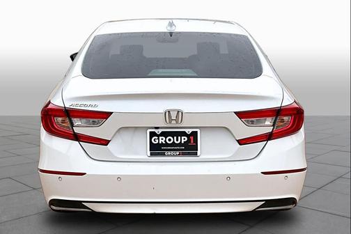 Platinum White Pearl 2021 Honda Accord EX-L 1.5T