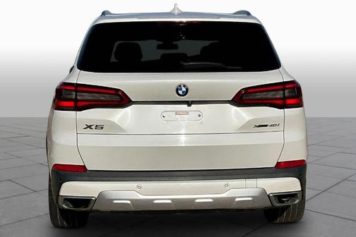 Mineral White Metallic 2019 BMW X5 xDrive40i