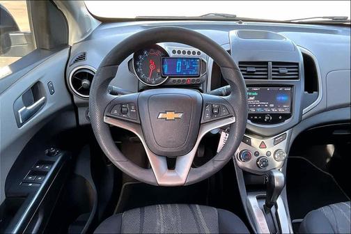 Mosaic Black Metallic 2016 Chevrolet Sonic LT