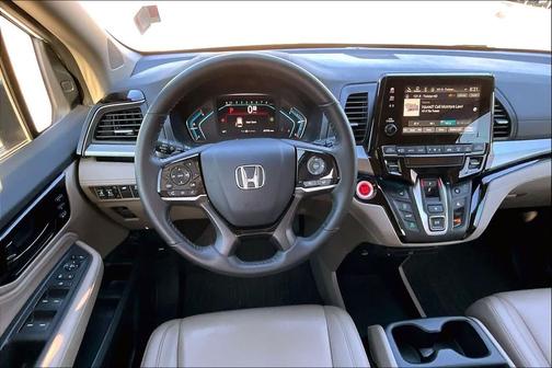 Platinum White Pearl 2023 Honda Odyssey Touring