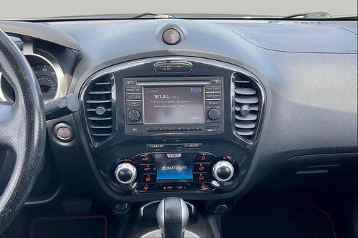 Metallic Bronze 2012 Nissan Juke SL