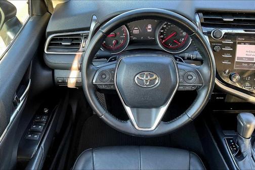 2019 Toyota Camry XLE