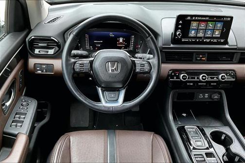 2023 Honda Pilot Elite