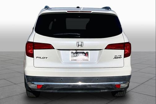 White Diamond Pearl 2017 Honda Pilot Elite