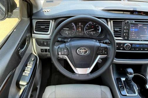 2014 Toyota Highlander Limited