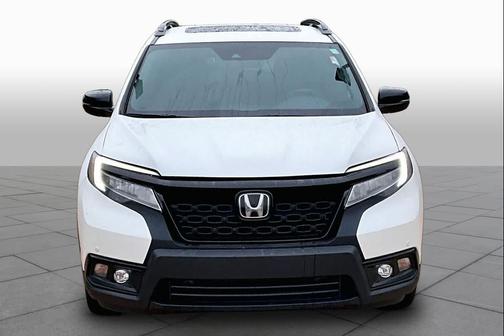 White Diamond Pearl 2019 Honda Passport Touring