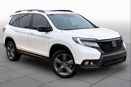 White Diamond Pearl 2019 Honda Passport Touring