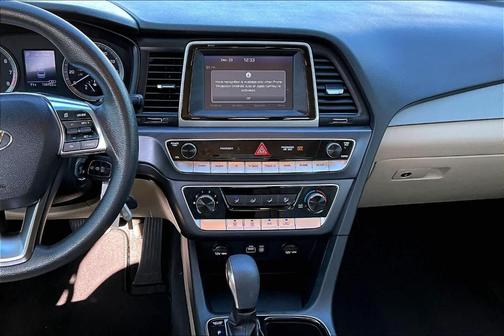 2018 Hyundai SONATA SE