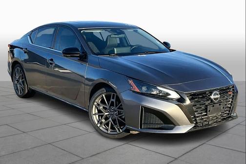 Gun Metallic 2023 Nissan Altima 2.0 SR