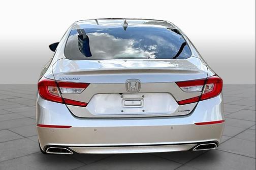 Champagne Frost Pearl 2018 Honda Accord Touring