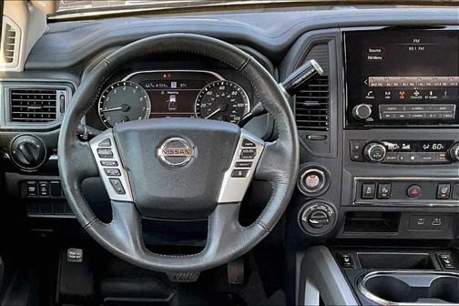 2022 Nissan Titan SV