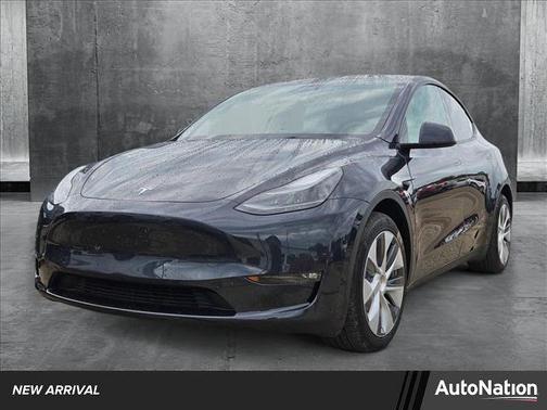 2024 Tesla Model Y Long Range Dual Motor All-Wheel Drive