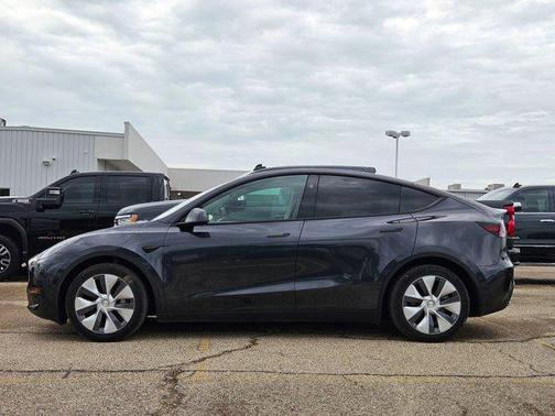 2024 Tesla Model Y Long Range Dual Motor All-Wheel Drive