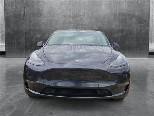 2024 Tesla Model Y Long Range Dual Motor All-Wheel Drive