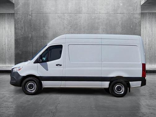 2025 Mercedes-Benz Sprinter 2500 Standard Roof