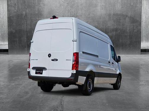 2025 Mercedes-Benz Sprinter 2500 Standard Roof