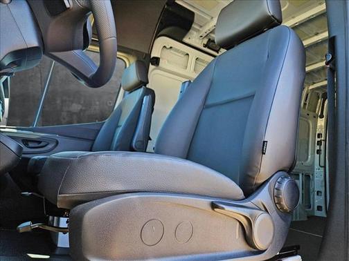 2025 Mercedes-Benz Sprinter 2500 Standard Roof