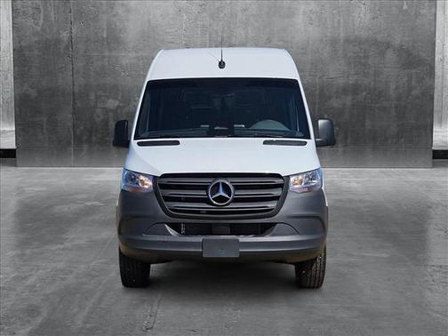 2025 Mercedes-Benz Sprinter 2500 Standard Roof