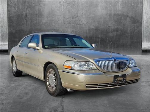 2008 Lincoln Town Car Signature