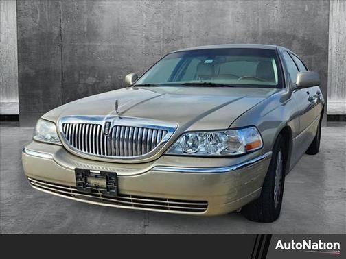 2008 Lincoln Town Car Signature