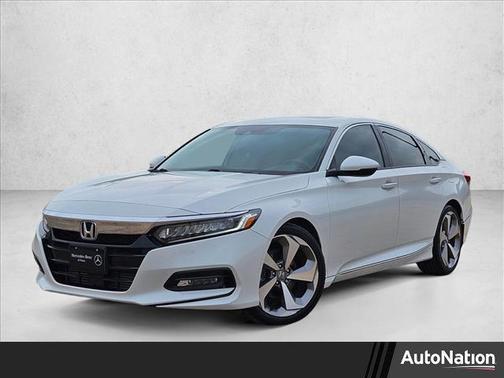 Platinum White Pearl 2018 Honda Accord Touring