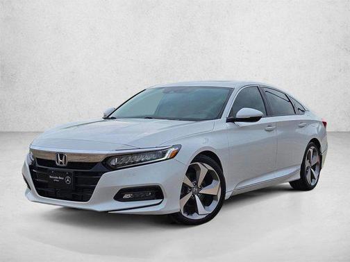 Platinum White Pearl 2018 Honda Accord Touring