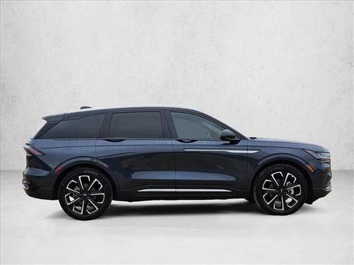 Blue Panther Metallic Clearcoat 2024 Lincoln Nautilus Reserve