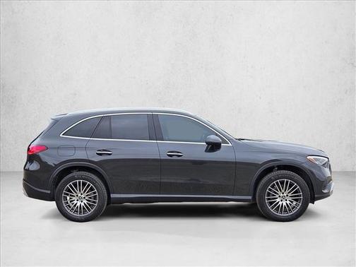 Graphite Grey Metallic 2026 Mercedes-Benz GLC 300 Base