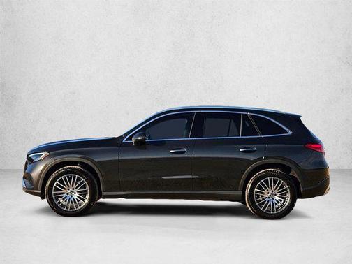 Graphite Grey Metallic 2026 Mercedes-Benz GLC 300 Base