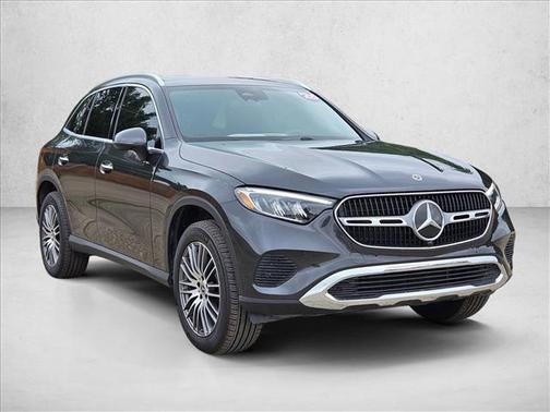 Graphite Grey Metallic 2026 Mercedes-Benz GLC 300 Base