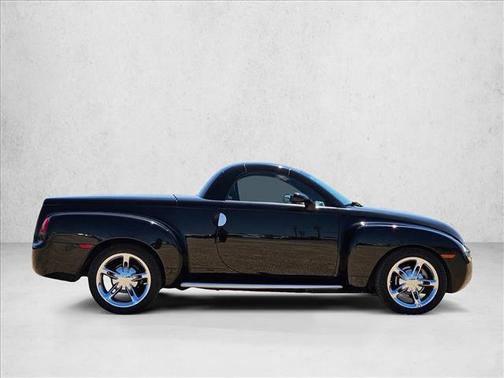 Smokin Asphalt 2003 Chevrolet SSR LS