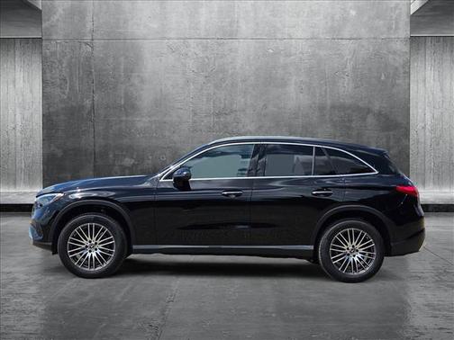 2025 Mercedes-Benz GLC 300 Base