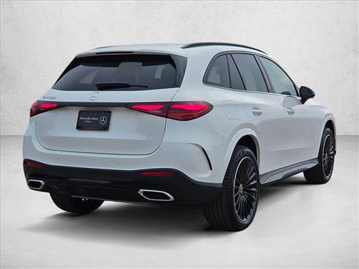2026 Mercedes-Benz GLC 300 Base