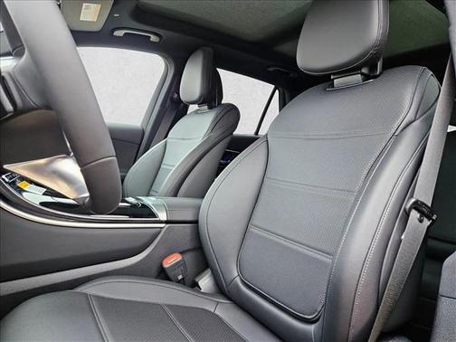 2026 Mercedes-Benz GLC 300 Base