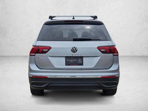 Platinum Gray Meta 2022 Volkswagen Tiguan 2.0T SE