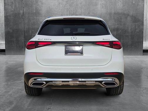 2025 Mercedes-Benz GLC 350e Base